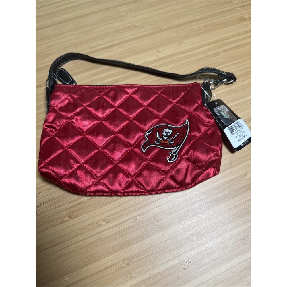 NWT Tampa Bay Buccaneers Quilted Wristlet NFL Red Satin Bag New with Tags